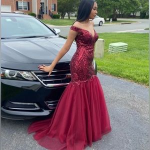 Burgundy Prom Dress. Excellent condition